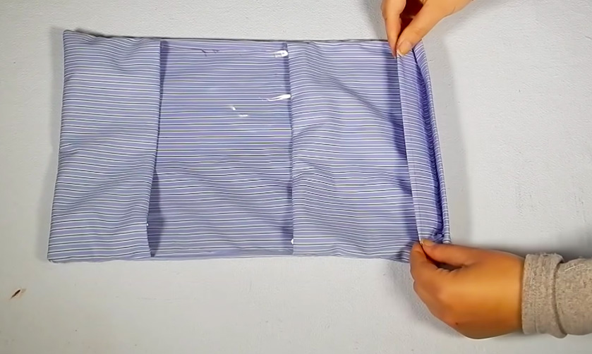 costura de dobladillo interno en tela para bolsa de juguetes
