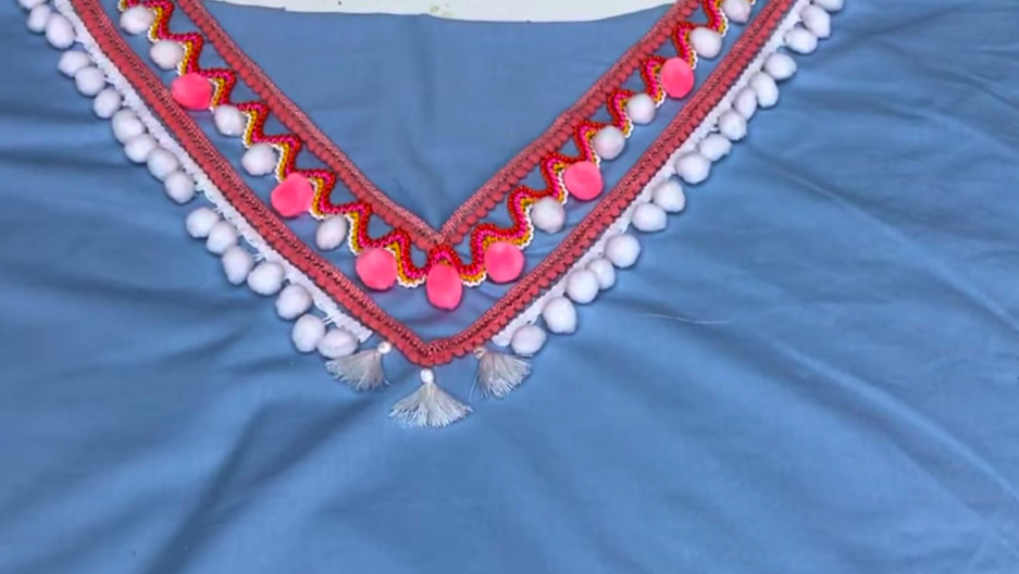 decoración de tela para escote de vestido midi