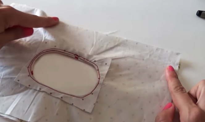costura de telas para la parte de toallitas de bolsa para bebé